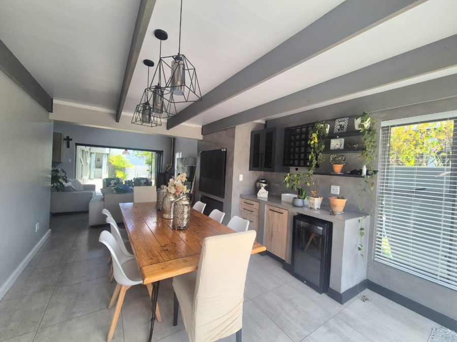 3 Bedroom Property for Sale in Blue Mountain Village Western Cape